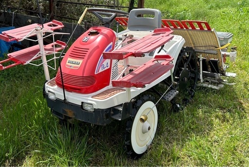 ヤンマー田植え機ヤンマーすこやか Pe-4田植え機　4条　肥料散布装着付き