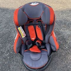 チャイルドシート　Aprica フラディア　グロウ　ISOFIX