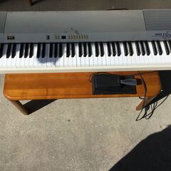 YAMAHA　ELECTRONIC  PIANO　電子ピアノ