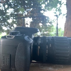 CANON EOS KISS X4