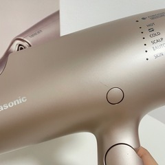 ヘアードライヤーナノケア ナノイー 2021年製