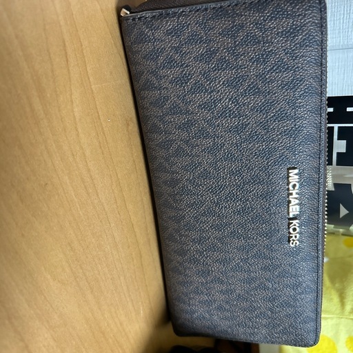 マイケルコース財布\n