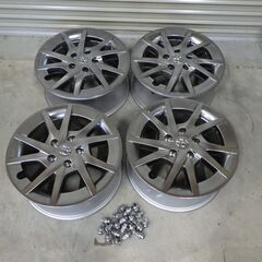 16インチ トヨタ プリウスα ホイールキャップ キャップ４本 U108送料無料トヨタ純正 プリウスαホイールキャップ 16インチ