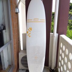 oxbow taheの7.6ftのサーフボードです