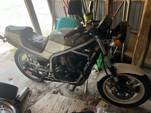 スズキ GF250SS