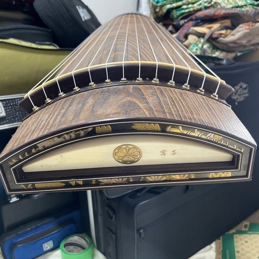 最高級 お琴 くり甲 浩延刀 銘 和楽器 弦楽器 綾杉彫り 雅楽 送料無料 最高級 お琴 くり甲 浩延刀 銘 和楽器 弦楽器 綾杉彫り