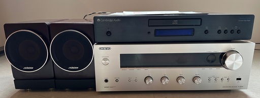 ONKYOのAVレシーバー・ケンブリッジのCDプレイヤー・ビクターのスピーカー