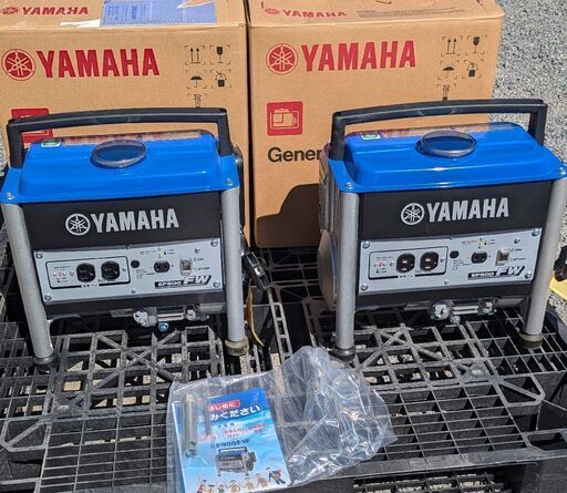 ヤマハ　ガソリンエンジン発電機EF900FWの２個セットです。　台風対策に