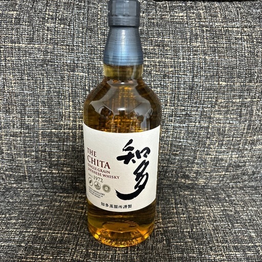 知多　ウイスキー　サントリー　700ml