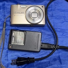 デジタルカメラCASIO EXILIM ZOOM EX-Z400(ゴールド)