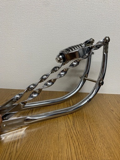 自転車パーツ\n
