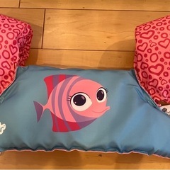 海川遊び　フローティングベスト　ピンク魚　子供体重14〜23kg用