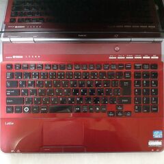 お取り置き中です】【15インチで見やすく作業が楽】core i5 8GB SSD 