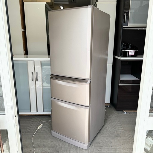 【お買い得‼️】三菱 2016年製 335Lノンフロン冷凍冷蔵庫 自動製氷 ビックフリーザー シャンパンピンク♪ お買い得‼️】三菱 2016年製 335Lノンフロン冷凍冷蔵庫 自動製氷