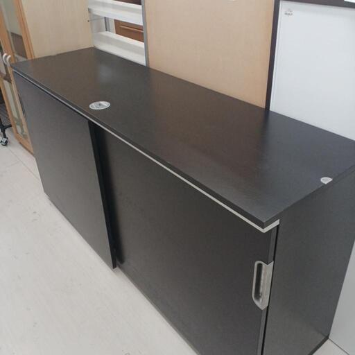 ★ジモティ割あり★ロック機能付き書棚　IKEA　BR　高さ(H)81× 幅(W)160× 奥行(D)45【joh 2237】