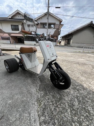 ジャイロup.フルカスタム仕様！リジットサスでシャコタン仕様！チューニングエンジン！絶好調です。