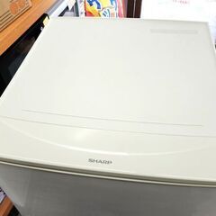 冷蔵庫 2ドア 2017年製 137L シャープ SJ-D14C ホワイト SHARP 100Lクラス 札幌市 平岸店 