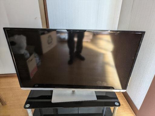 TOSHIBA　東芝　40型液晶テレビ　tv