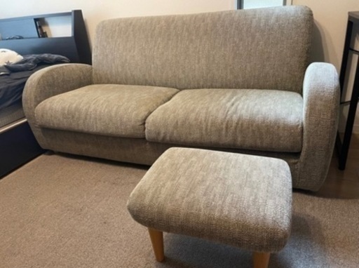 元値10万円超「モモナチュラル」ファブリックソファ　オットマン付き