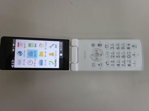 アクオス携帯（ガラケー） AQUOS ケータイ2 | スマートフォン・携帯