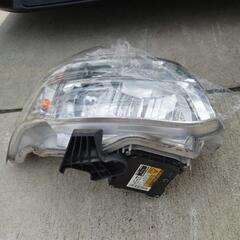 ハイエース3型純正HIDヘッドライト