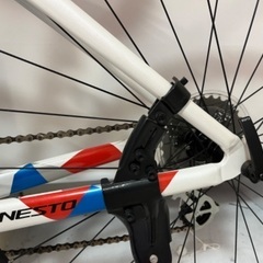 NESTO LIMIT2 KhodaaBloom giant クロスバイク