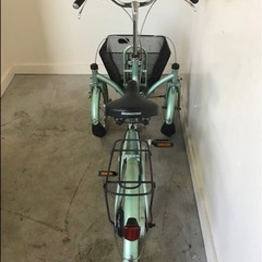 693(B)□岐阜発　△BRIDGESTONE/minna/ミンナ/ブリジストン/前二輪/大人用三輪自転車/走行確認/タイヤひび割れあり/現状品　R6.7/27□0.8