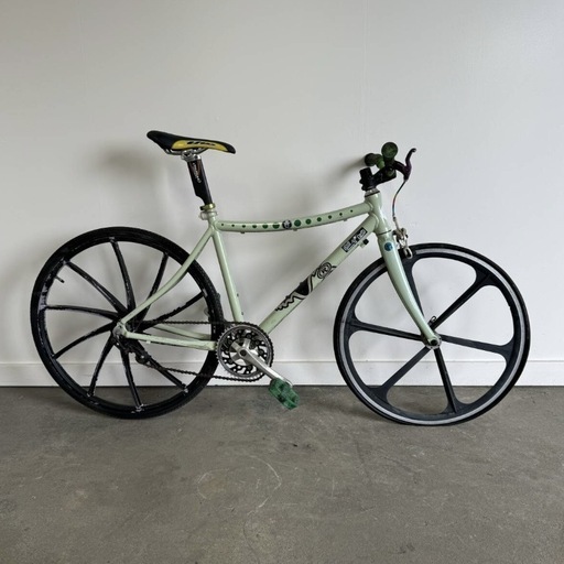 695〇(B)★岐阜発　メーカー等不明/自転車/ピストバイク？/フロントチューブ欠品/チェーン固着有り/ジャンク/現状品　R6.6/20★