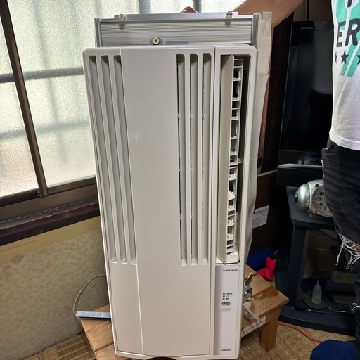 コロナ　ルームエアコン✴︎窓枠