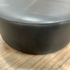 Molteni&C｜DOMINO　NEXT｜スツールのご紹介です