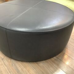 Molteni&C｜DOMINO　NEXT｜スツールのご紹介です