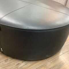 Molteni&C｜DOMINO　NEXT｜スツールのご紹介です