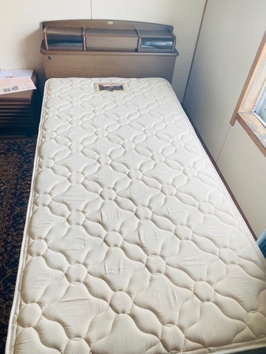 ロココ シングルベッドフレーム マットレス別 シングルベッド 猫脚 白