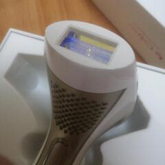 原価の半額！ほぼ新品約20万ショット家庭用脱毛器