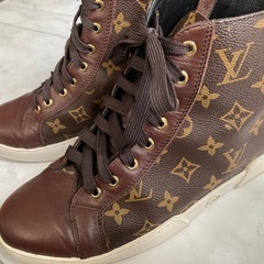 ルイヴィトン モノグラム ハイカットスニーカー LOUIS VUITTON