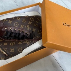 ルイヴィトン モノグラム ハイカットスニーカー LOUIS VUITTON