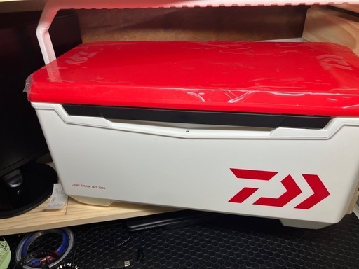 ダイワクーラーボックス ダイワ(DAIWA) クーラーボックス ライトトランクα 24~32リットル 人気商品】 ダイワ(DAIWA) クーラーボックス ライトトランクα 24~32リットル