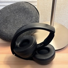 Beats Solo Pro Wirelessノイズキャンセリン...