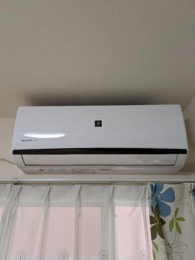 【お取引中】シャープ　省エネエアコン　リモコン付き