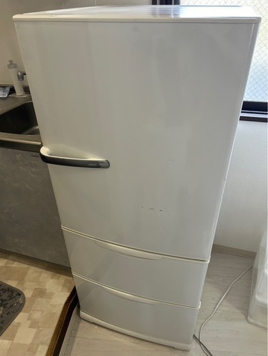 冷蔵庫！272L  まっだまだ使えます！