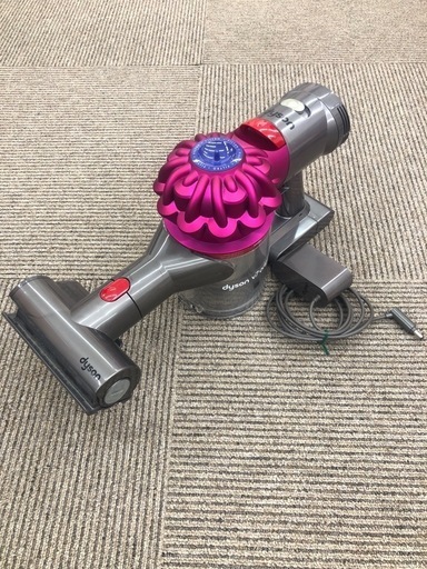 ダイソン SV12 コードレスクリーナー 本体 ジャンク扱い 中古 充電器dyson