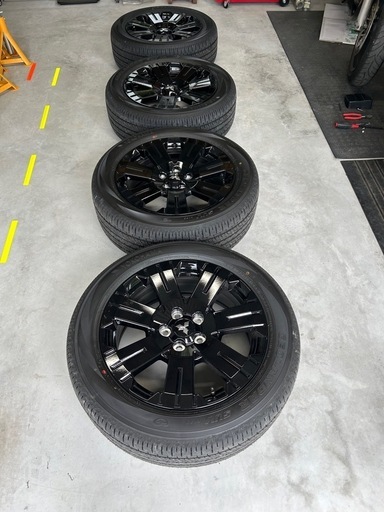 デリカD5 シャモニー 純正タイヤホイール4本セット新品 デリカD5 シャモニー 新車外し 純正ホイールタイヤ4本セット