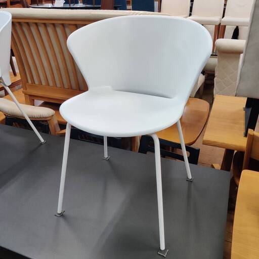 【愛品倶楽部柏店】在庫2点！ Calligaris (カリガリス) ダイニングチェア1脚 BAHIA モデルルーム展示品