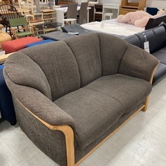 取りに来れる方限定❗️ソファ　2人掛け　ベージュ　クッション付き 取りに来られる方限定！2人掛けソファーです！