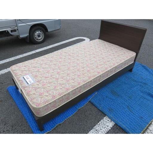 中古美品 シングルベッド マットレス付き 960×2000×250mm シングルベット 寝具