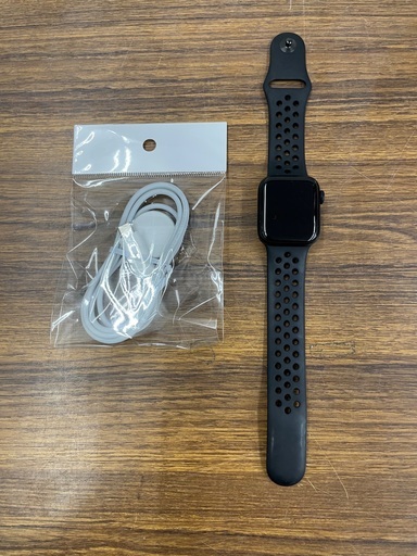 Apple Watch SE 第2世代 40mm MNL83J/A ナイキスポーツバンド