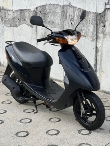 大人気セール‼️安心のバッテリー新品✨️フロントタイヤ新品✨️ドライブベルト新品✨️嬉しいシート張り替え♪オイル満タン補充済みオイル交換不要⭕️継ぎ足しだけで2サイクルでパワフルな走りCA1PA レッツ2✴