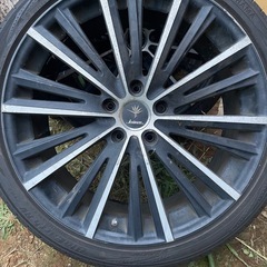ヨコハマタイヤ　ホイール　19インチ