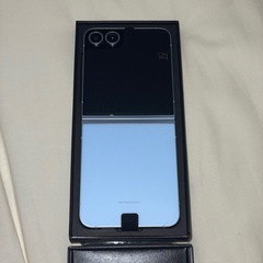 ほぼ新品 Galaxy Z Flip6 SIMフリー ブルー 256GB おまけ付き  