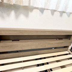 ホテルスタイル ローベッド LED照明 棚付き ベッドフレーム セミダブル